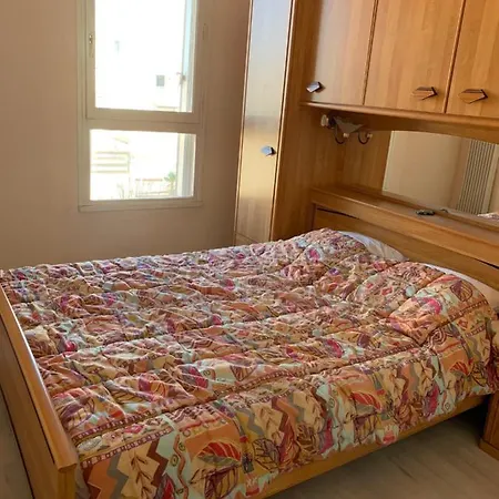 Apartmán Superbe Spacieux, Sur Le Centre Port, A 15min De La Mer Avec Piscine - Cap D'agde - Ref Ric 32 *