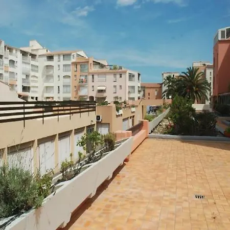 Superbe Spacieux, Sur Le Centre Port, A 15min De La Mer Avec Piscine - Cap D'agde - Ref Ric 32 Agde