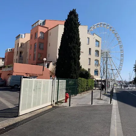 Superbe Spacieux, Sur Le Centre Port, A 15min De La Mer Avec Piscine - Cap D'agde - Ref Ric 32 * Agde